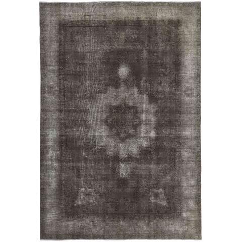 Vintage Royal Outlet