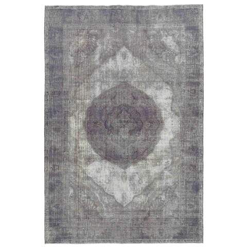 Vintage Royal Outlet